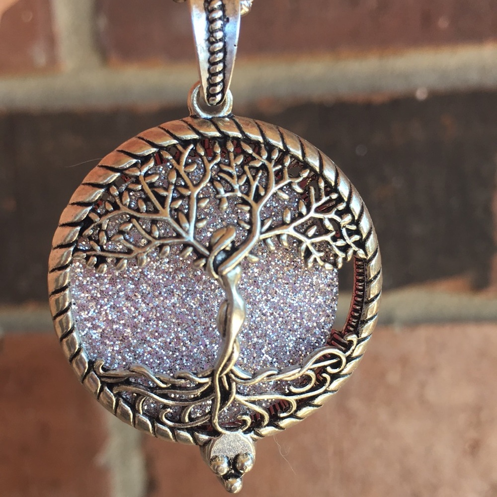 🌈 Scented Tree Of Life Woman Aroma Necklace NWOT Silver And Pink